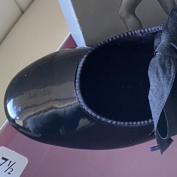 TAP SHOES by American Ballet Theatre | Spotlights - Picture 12 of 16